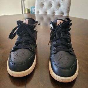 Air Jordan 1 mid retro Aectic punch Black Sneakers.  Youth size 2.5